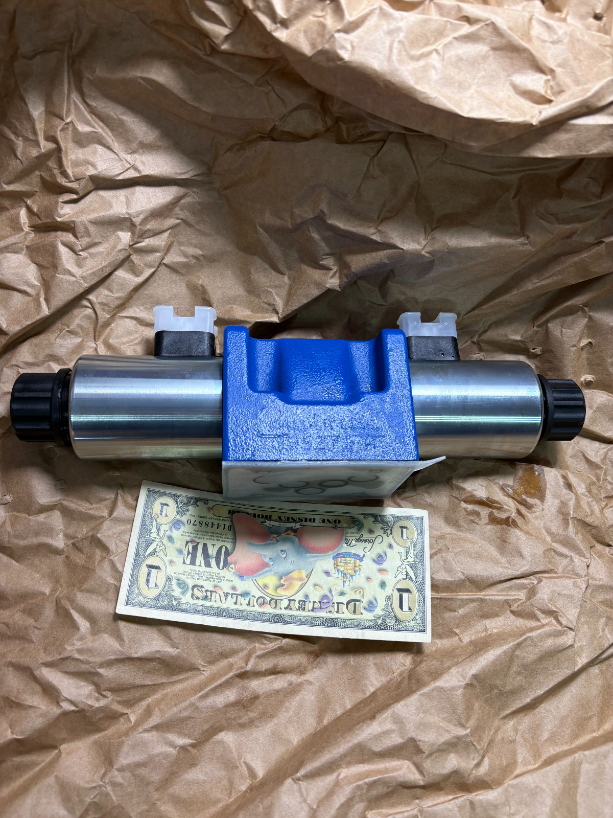 4WE10G5X/HG24N9K4/M NEW GERMANY VALVE R901427832 4WE10G50/HG24N9K4/M