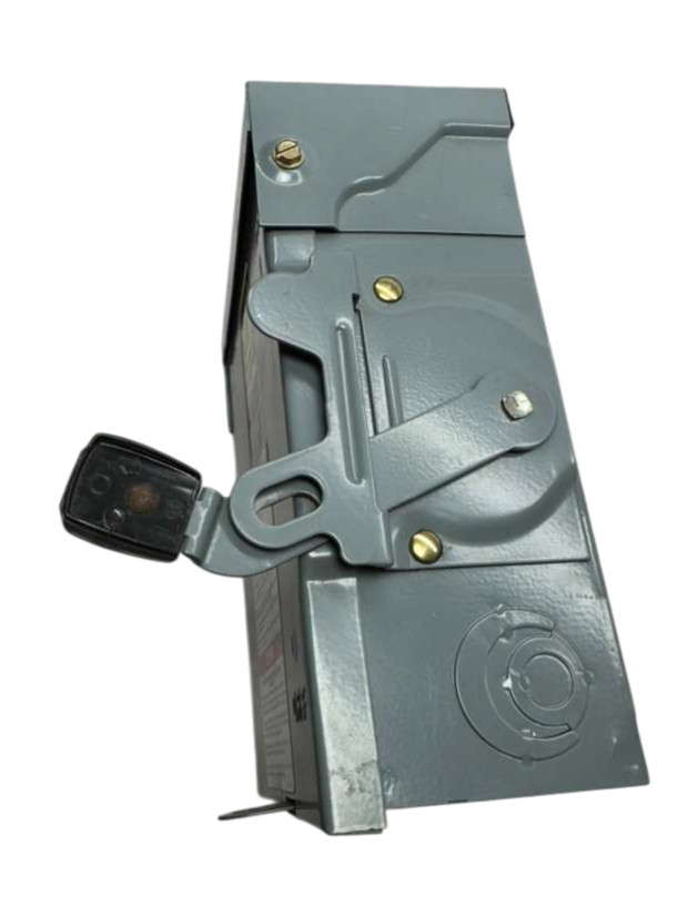 Square D D221NRB General Duty Safety Switch Series E3 30A, 240VAC, FLNR20, Fuses