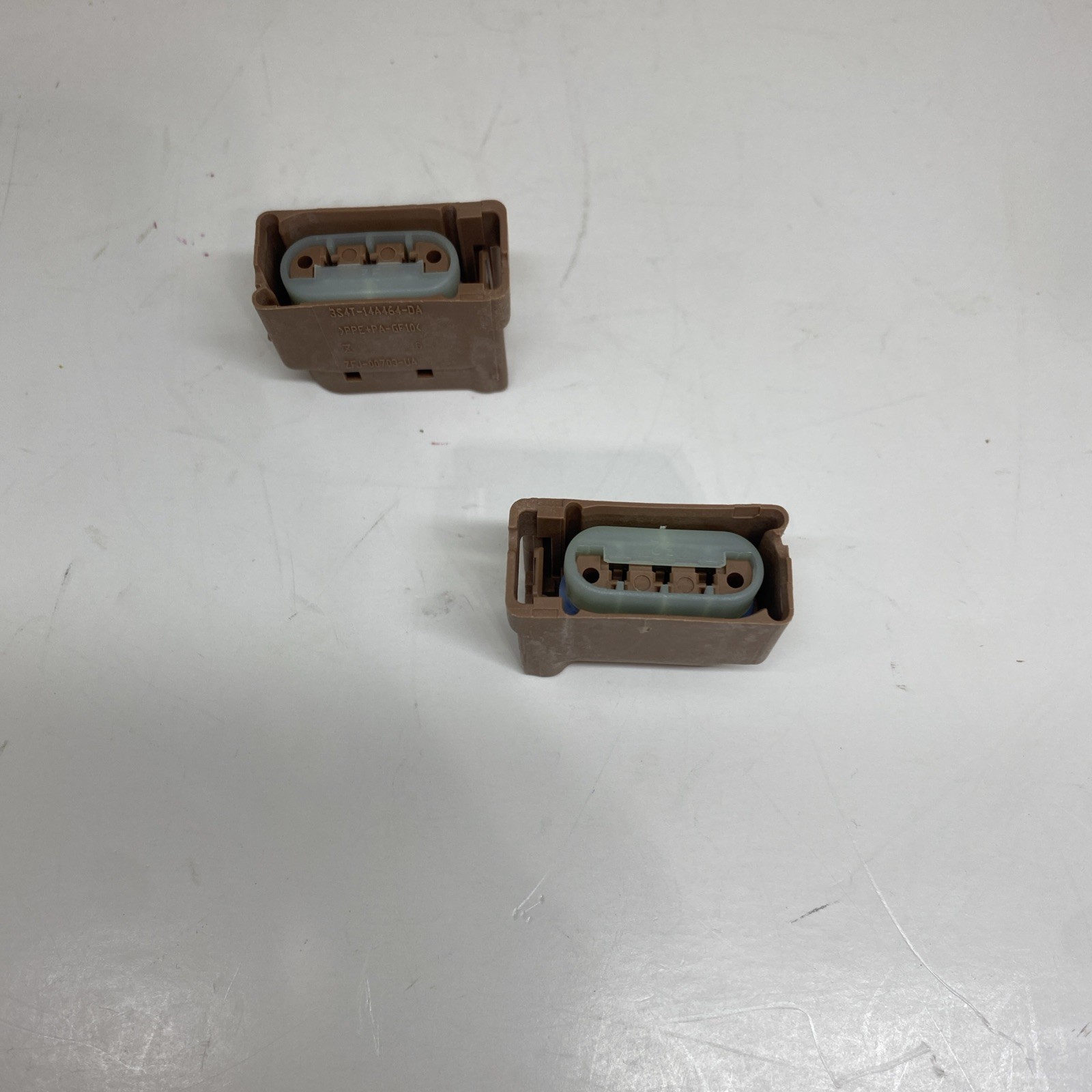 (2pcs)Federal Mogul ZFJ-00703-UA Federal Mogul Freightliner Genuine