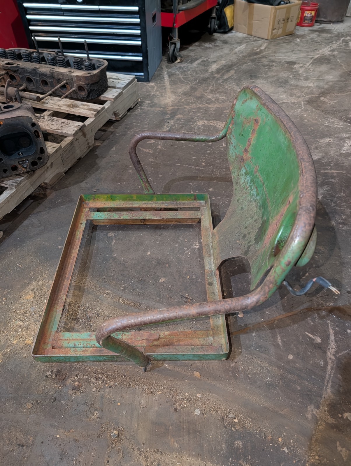 John Deere 50 Seat Frame Assembly 60 70 Seat Backrest An Light Bracket