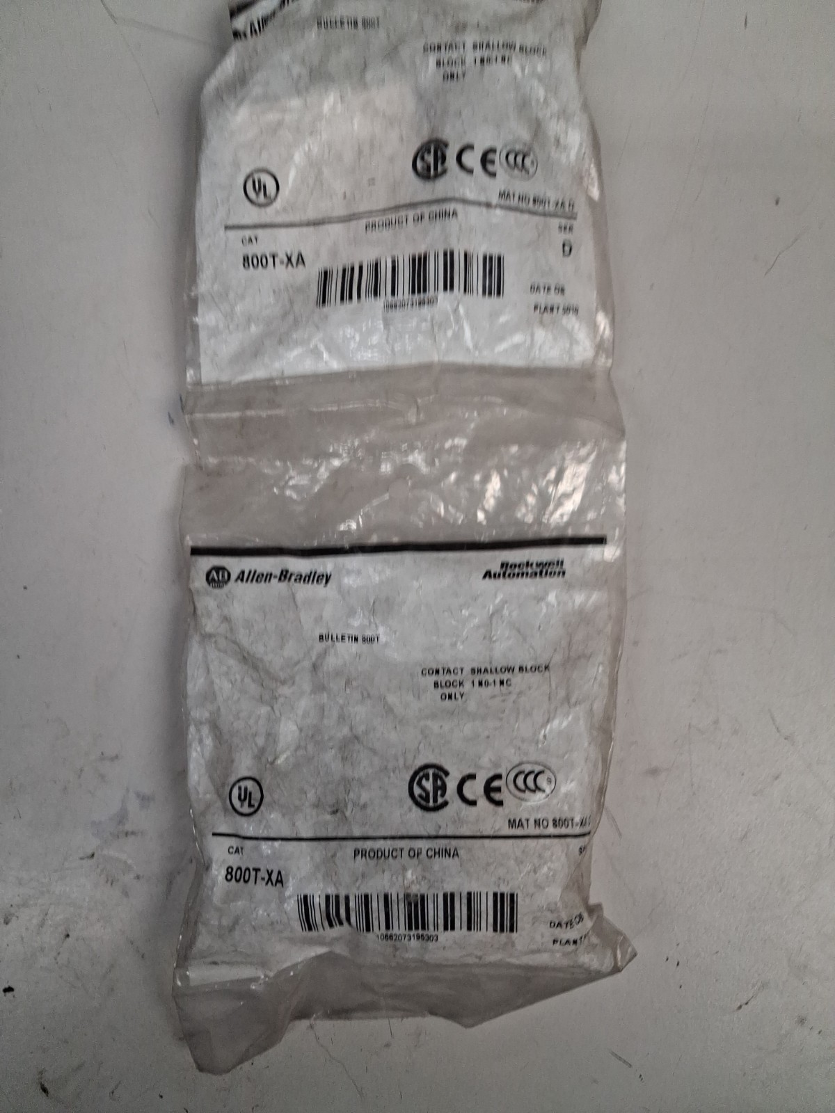 Allen Bradley 800T-XA Block 800TXA Ser D(LOT OF 2)