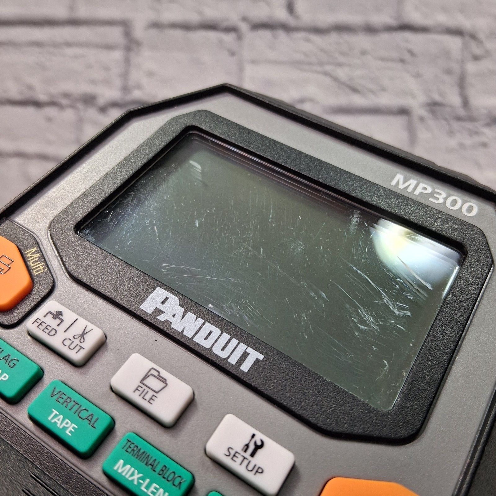 Panduit MP300 Portable label maker – Label maker only