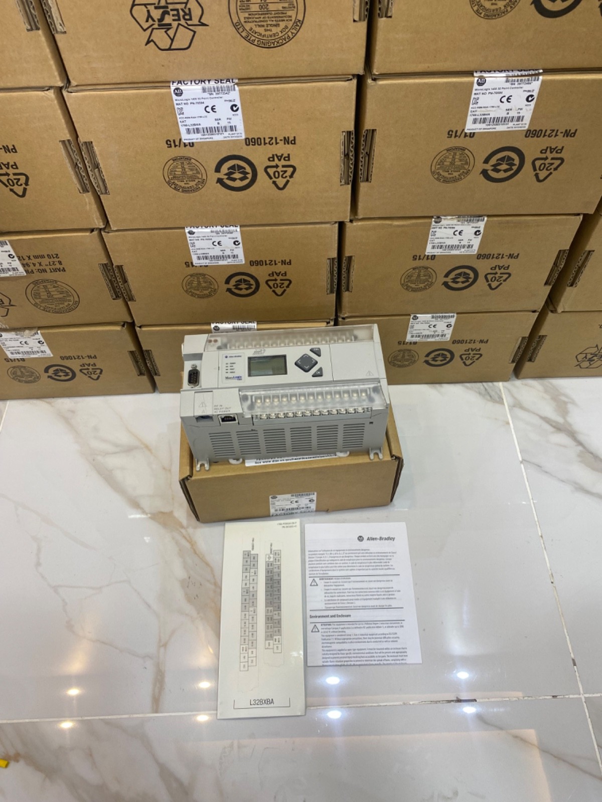 Allen Bradley 1766-L32BWA Ser.B MicroLogix 1400 PLC Processor