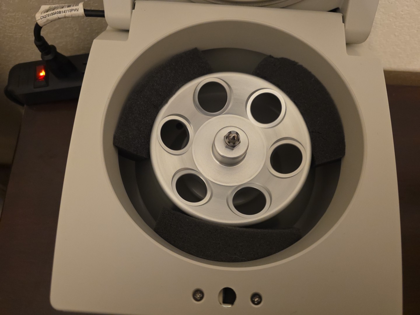 VWR Clinical 100 C0060-VWR Lab Grade Centrifuge. No Box Never Used