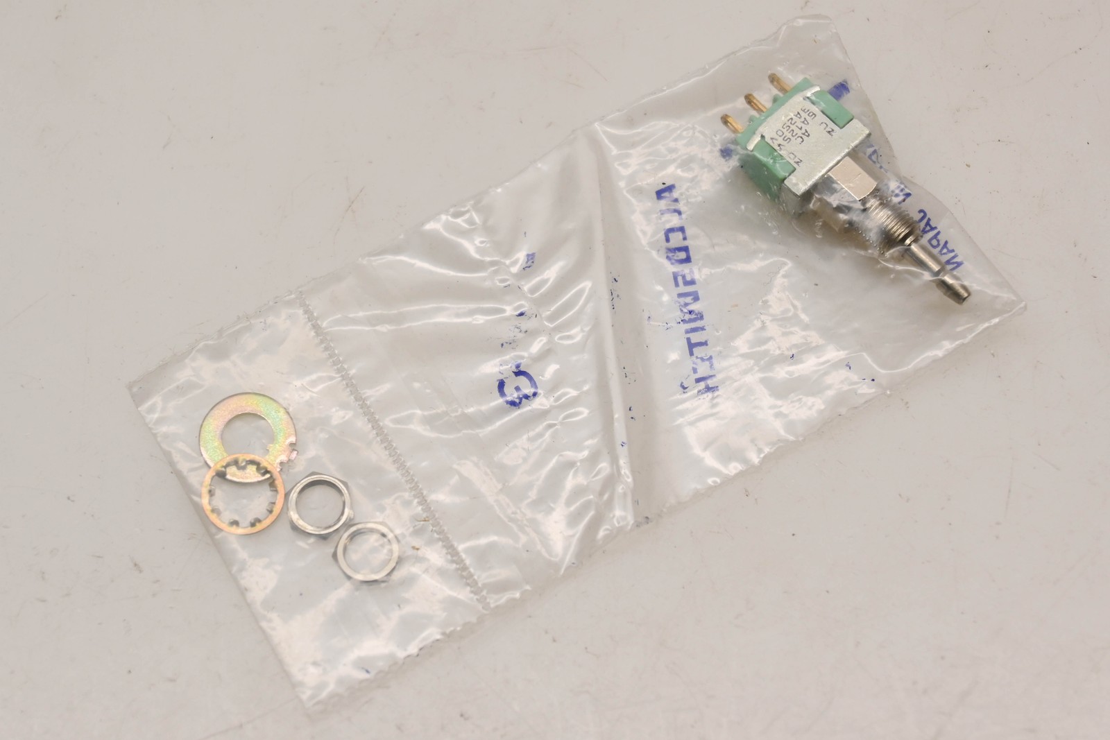 Alco MPA106F Push-Button Switch NOS