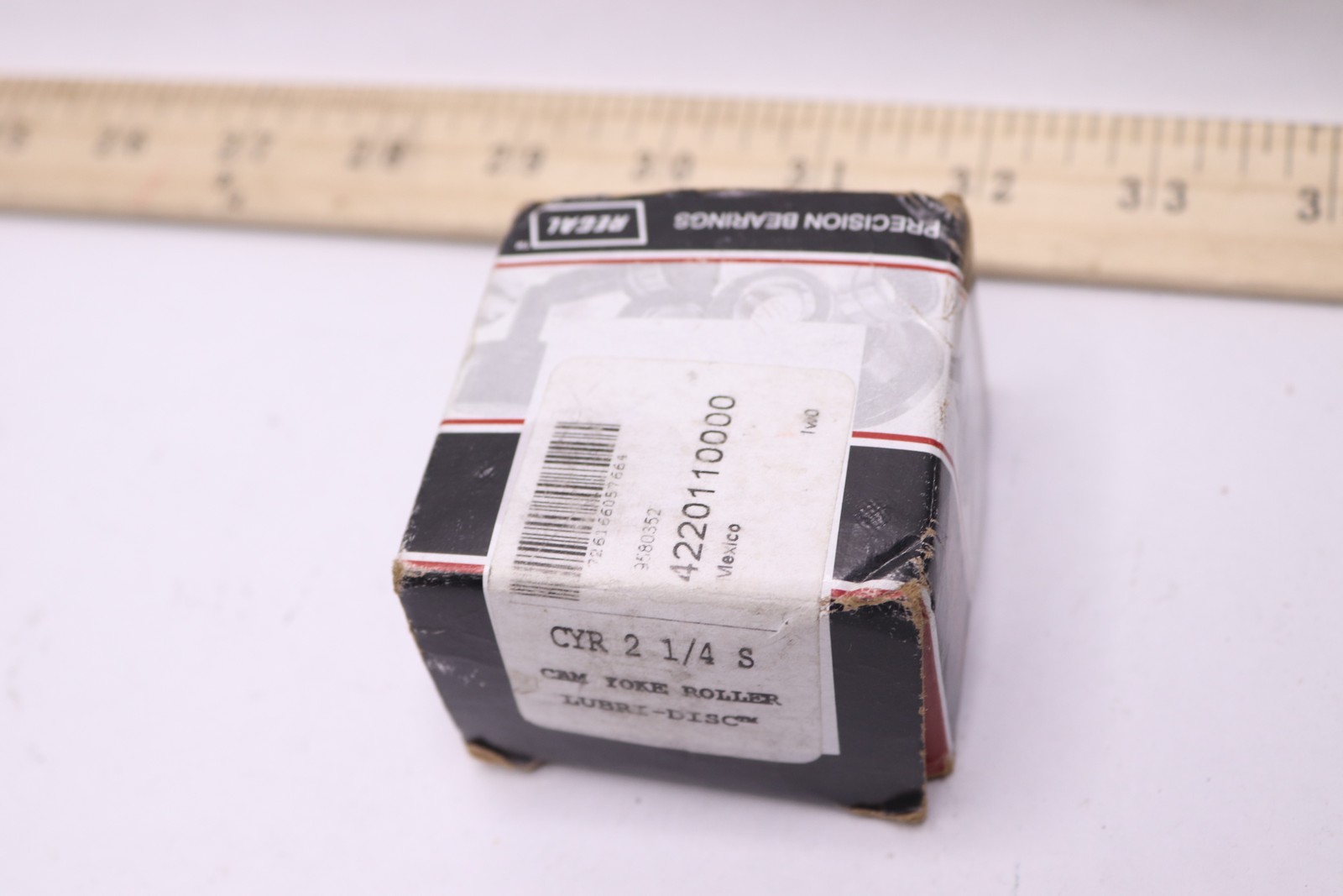 McGill Cylindrical Inch Cam Follower Yoke Mount Roller 4220110000