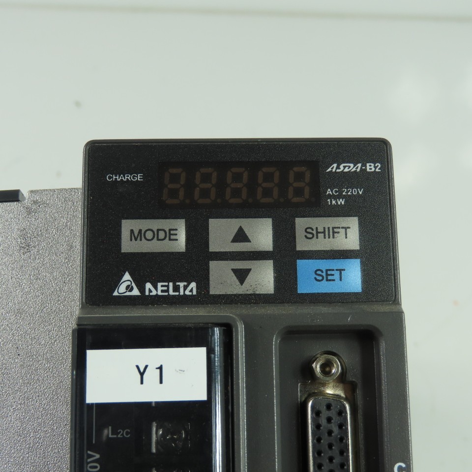 Delta ASD-B2-1021-B AC Servo Drive 3Ph 230V 4.68A Input 110V 7.3A Output 1kW