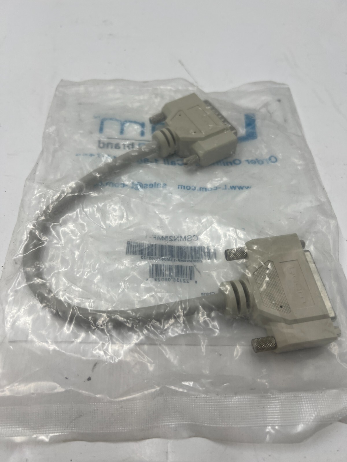 L-Com Deluxe Molded D-Sub Cable, DB25 Male / Female 1.0 ft CSMN25MF-1