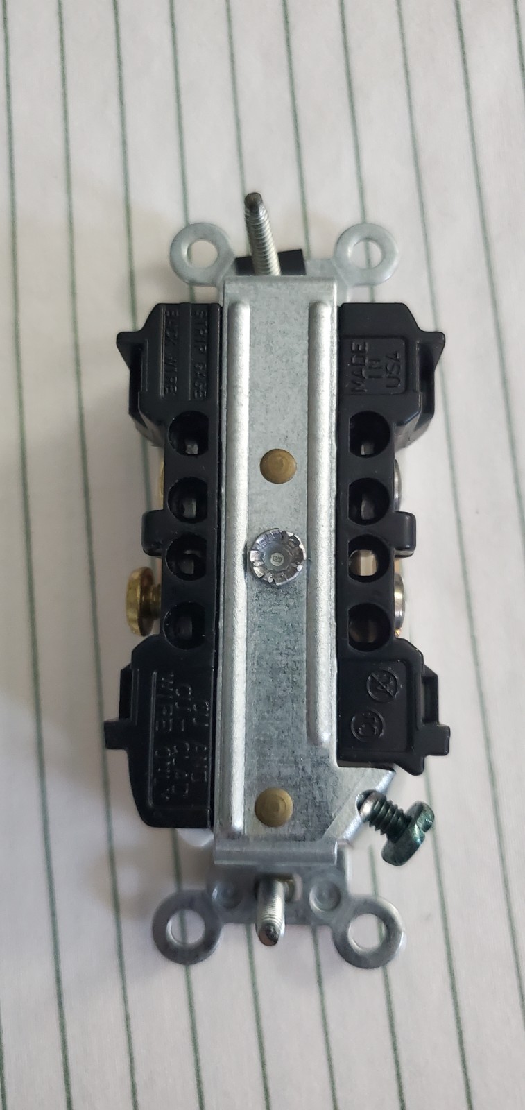 LEVITON PRO GRADE SELF-GROUNDING DUPLEX RECEPTACLE BACK & SIDE WIRED