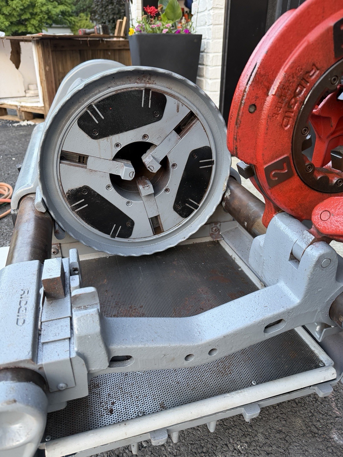 Ridgid 1224 Pipe Threading Machine 1-2 To 4” Pipe Self Oiling Self Opening Great