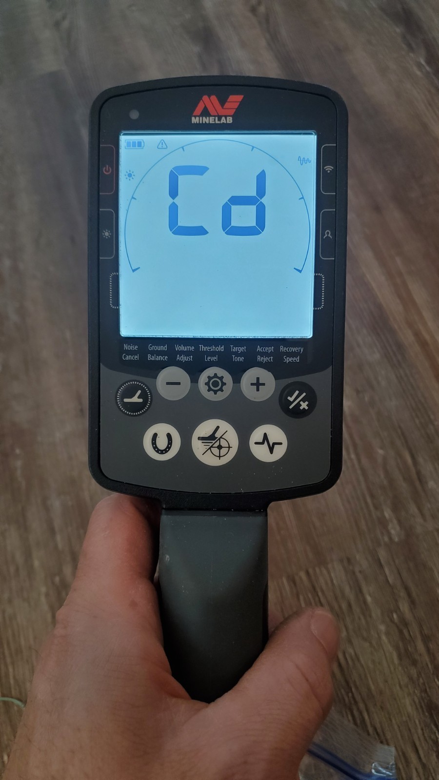 Minelab Equinox 800 Waterproof Metal Detector with Headphones!