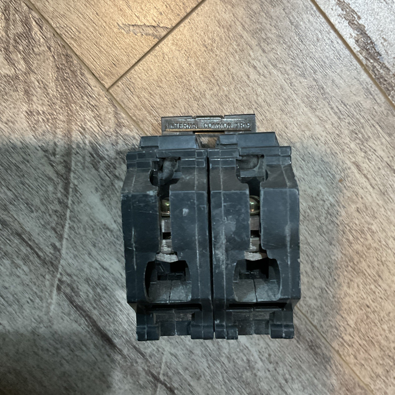 GE ABB THQB2130 2 Pole Breaker 30 Amp Double Pole 10kA Interrupt