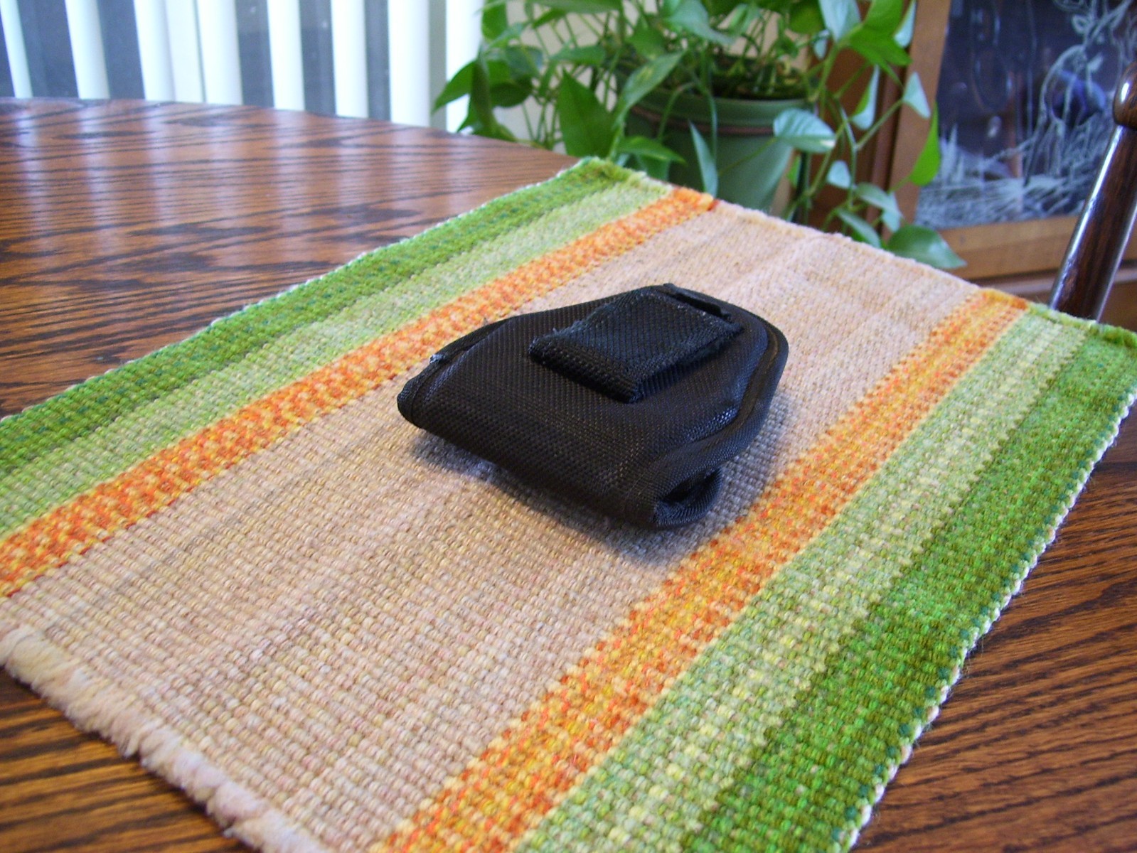 Bianchi AccuMold Sz 1 Blk Nylon Hidden Snap Covered Handcuff Case Holder Holster