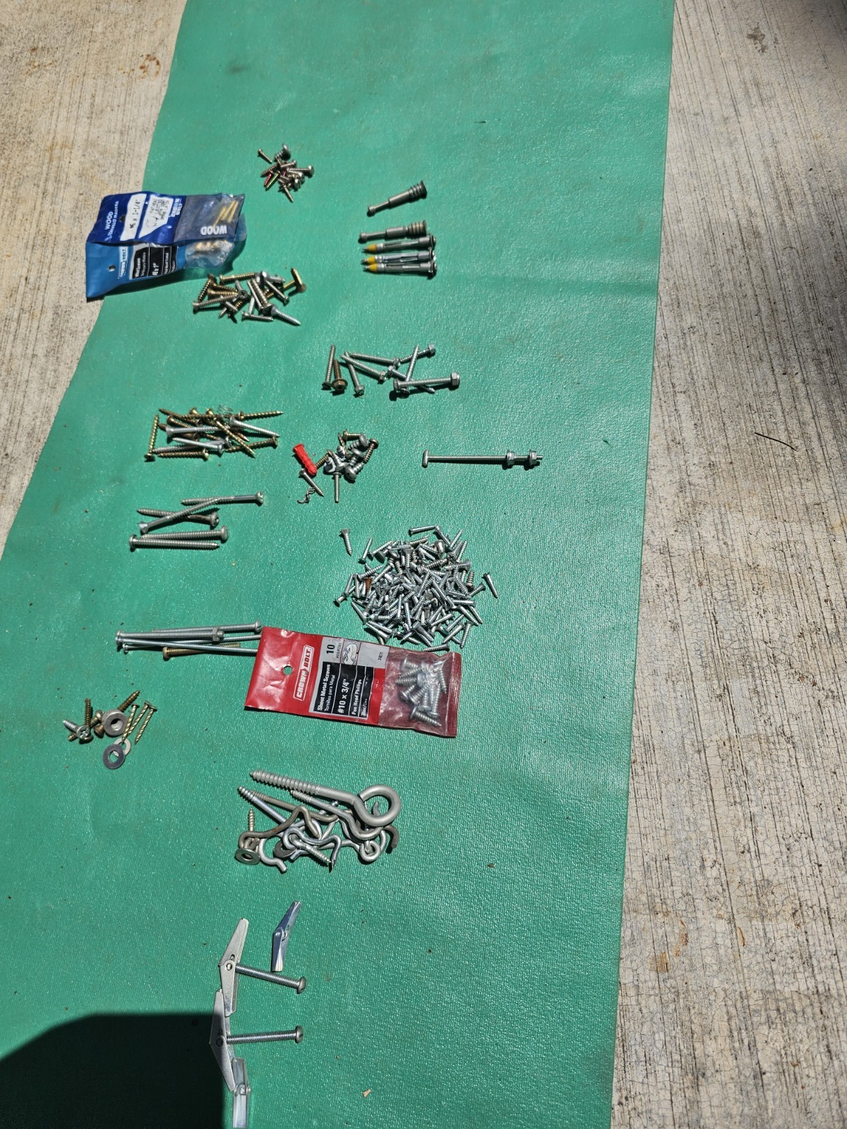 Mixed Hardware Lot Screws Anchors Hooks Toggle Bolts Sheet Metal Wood Screws