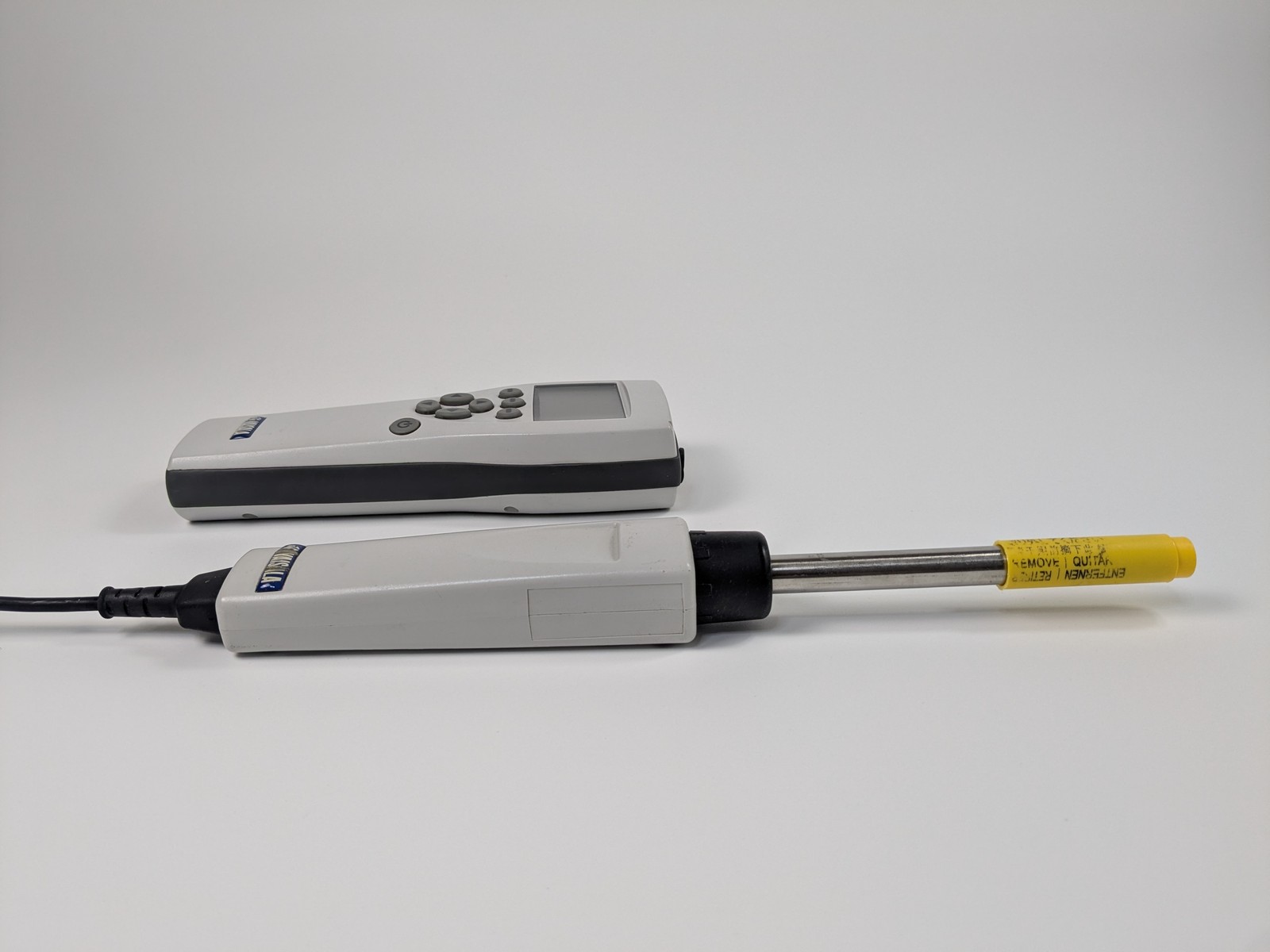 VAISALA HM70 Handy Type Thermo-Hygrometer Indicator with case MI70 HMP75