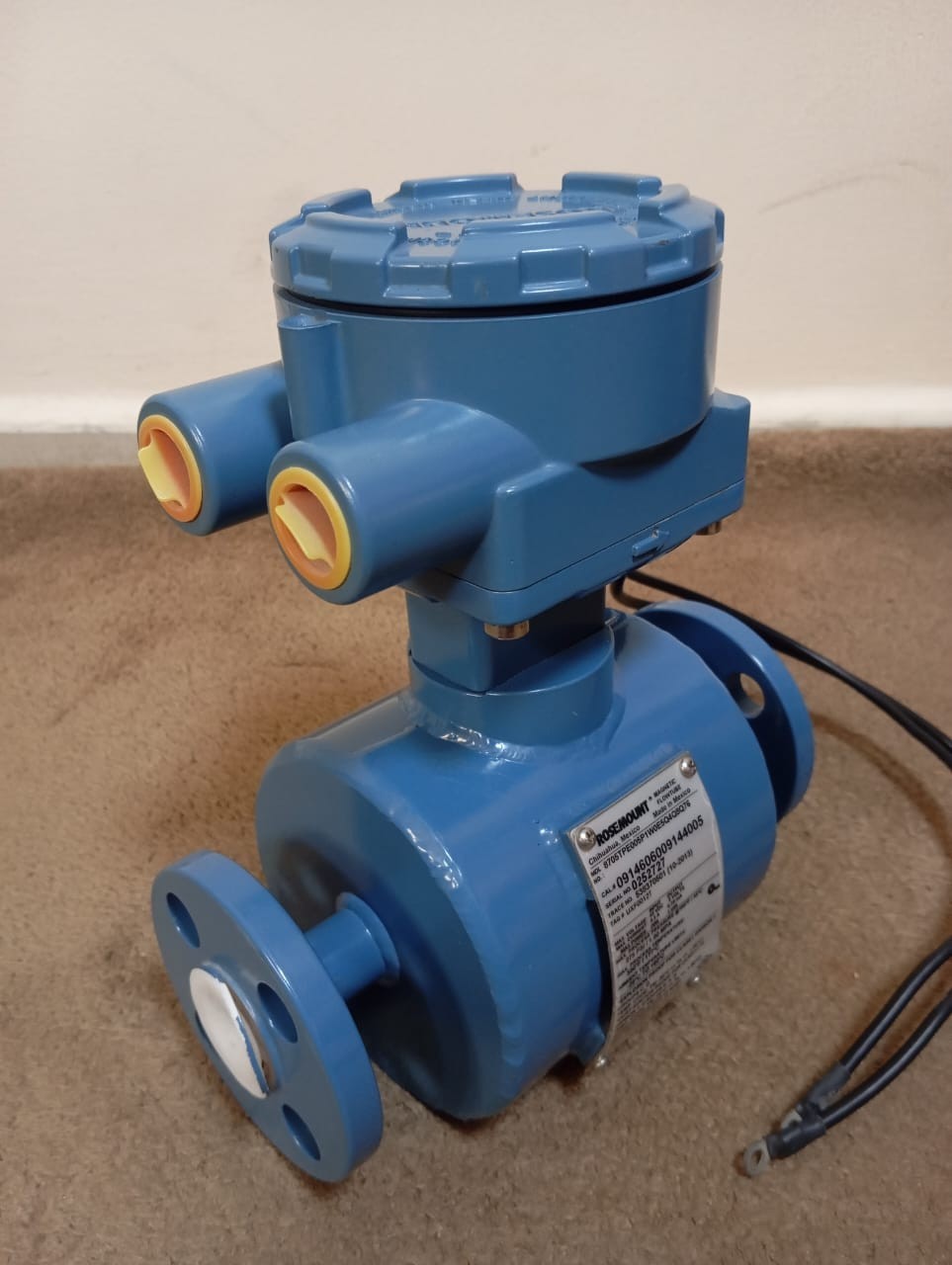Rosemount / FlowMeter Sensor / 8705TPE005P1W0E5Q4Q8Q76 /275PSI-1.90MPA, 1/2″ 150