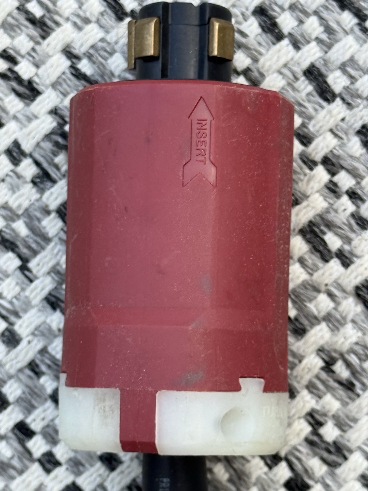 Eaton AHPL20445N 30A 480VAC CONNECTED TO Hubbell HBL273330A 3Ø 480VAC