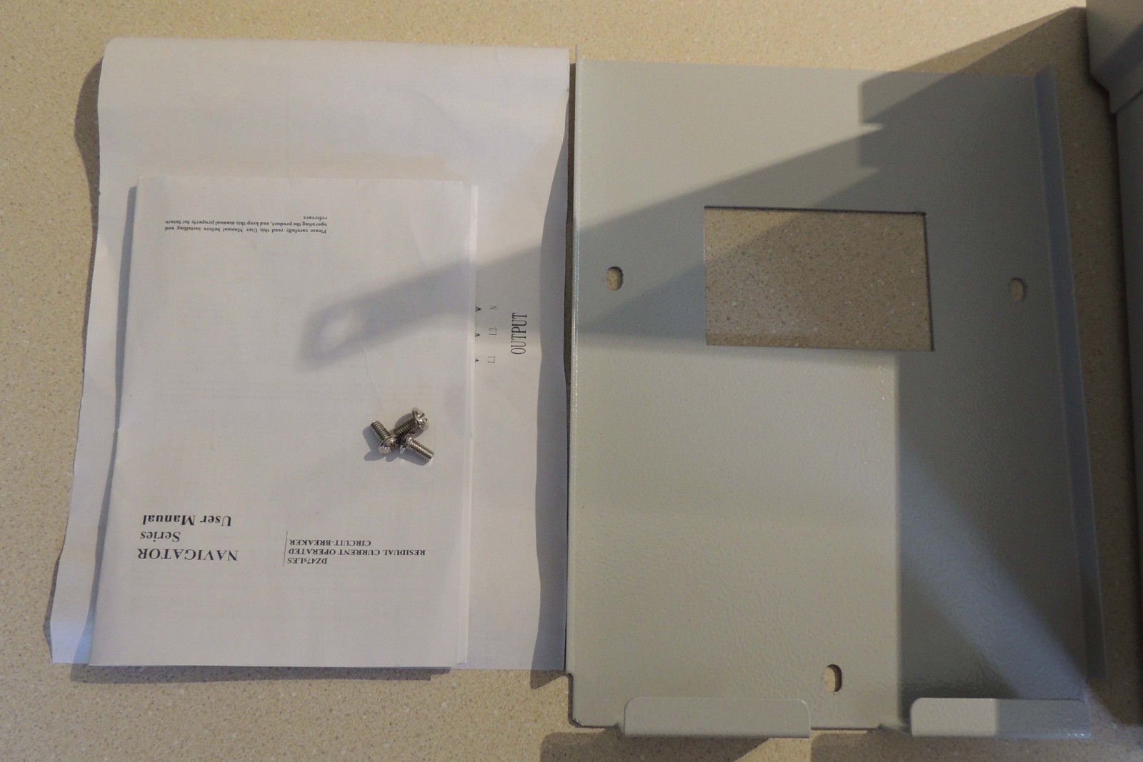 Delixi Navigator DZ47sLES 3 phase/Neutral Residual current circuit breaker, NEW