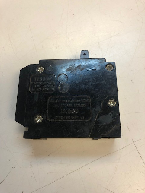 CUTLER HAMMER EATON BD2020 Tandem 20 amp Circuit Breaker Type BR