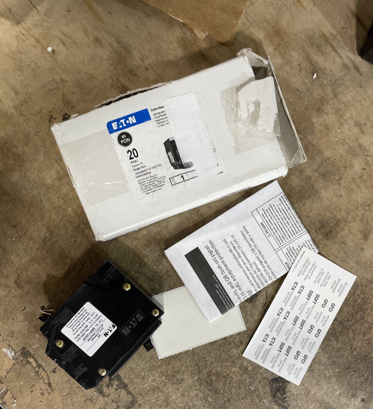 Eaton BRP120DF Type BR 20A 1P Plug-On Neutral AF/GF Circuit Breaker