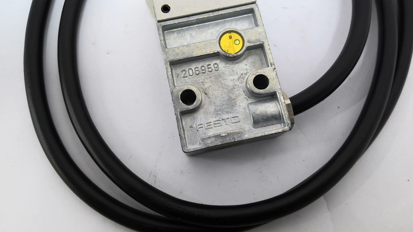 Festo PE-1/8 Pressure Switch 250VAC 0.8PSI Appx. 38″ of Wire