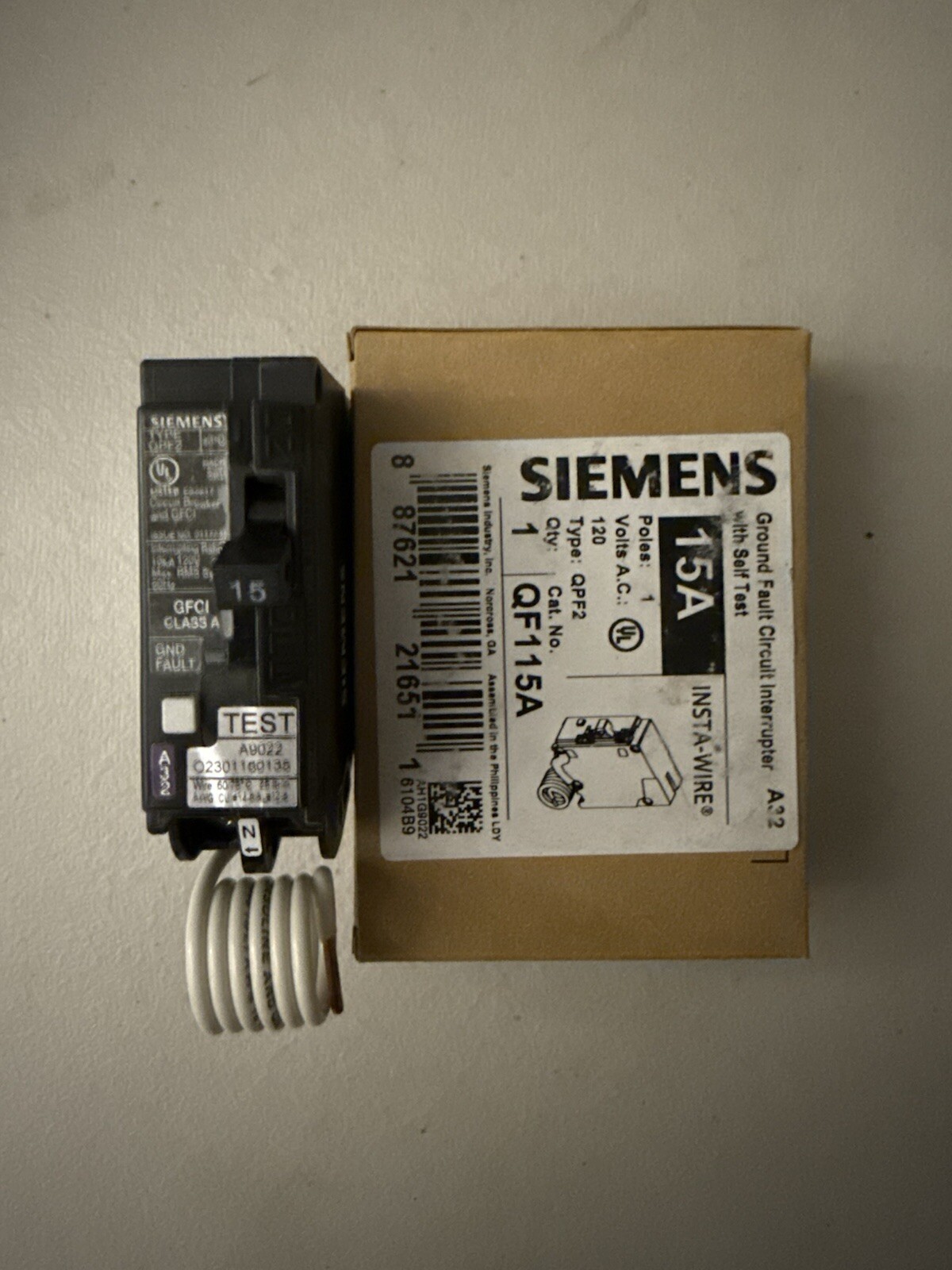 30 PCS Siemens QF115A 15A GFCI Circuit Breaker