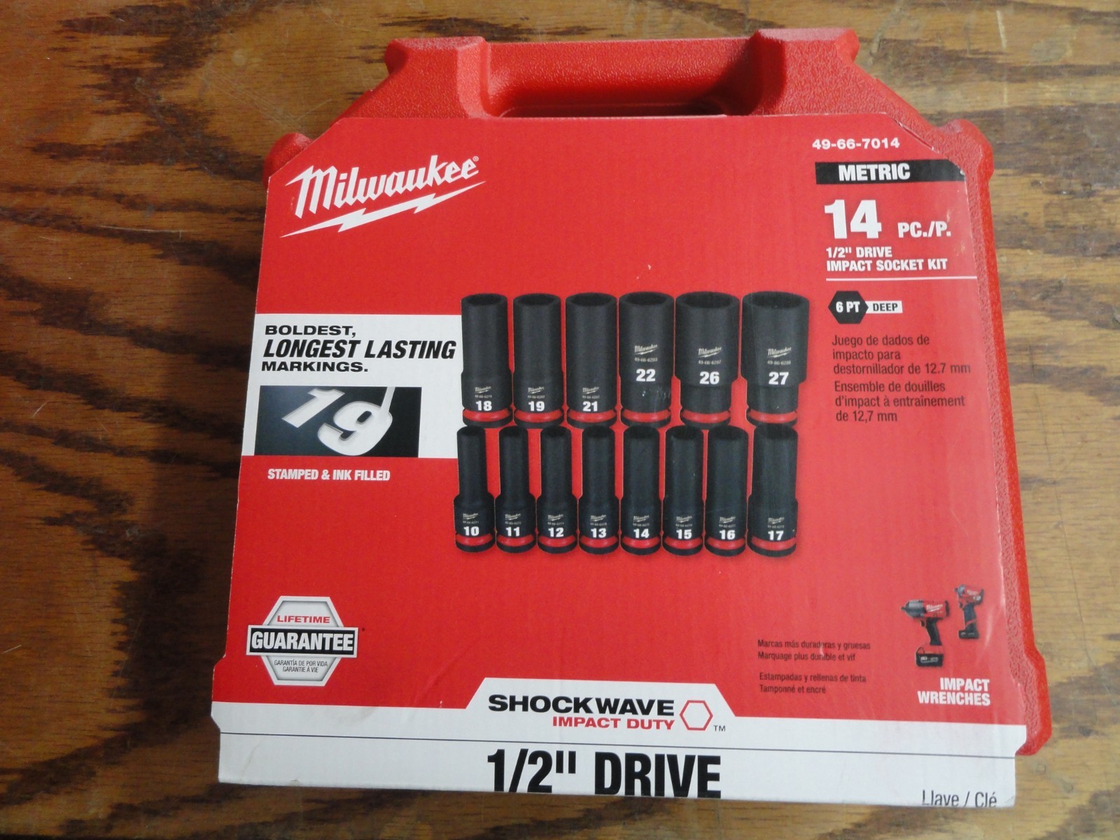 Milwaukee SHOCKWAVE 1/2 in. Drive Metric Deep Well Impact Socket Set (14-Piece)
