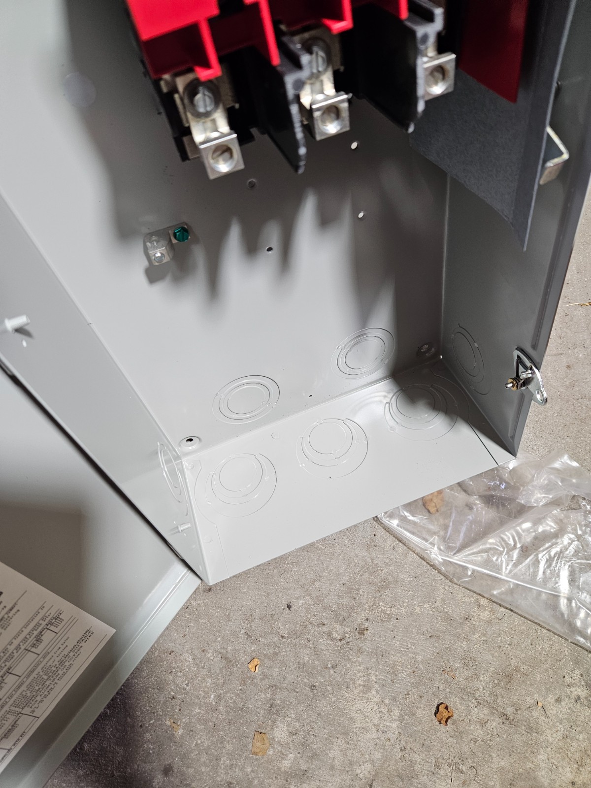 DH363URK Cutler Hammer 100 Amp 600V 3P Non Fusible Nema 3R Outdoor Disconnect