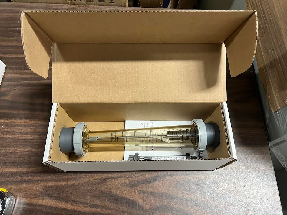 Blue-White F-451003LHN-24 Flow Meter 3-30GPM 1.5″ FPT New NIB