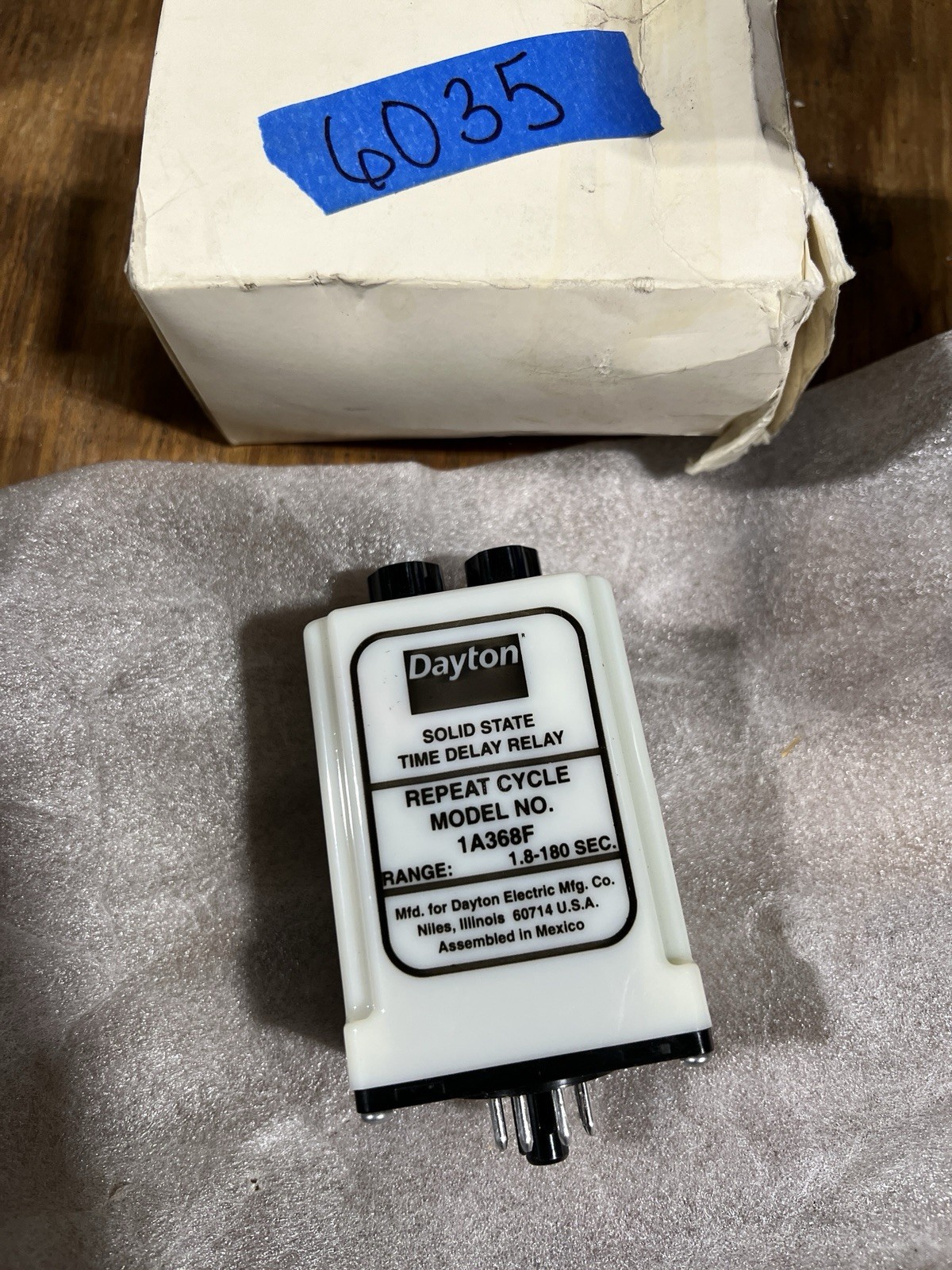 Dayton 1A368F Time Delay Relay 1.8-180seconds w/ On & Off Timers, 8-Pin