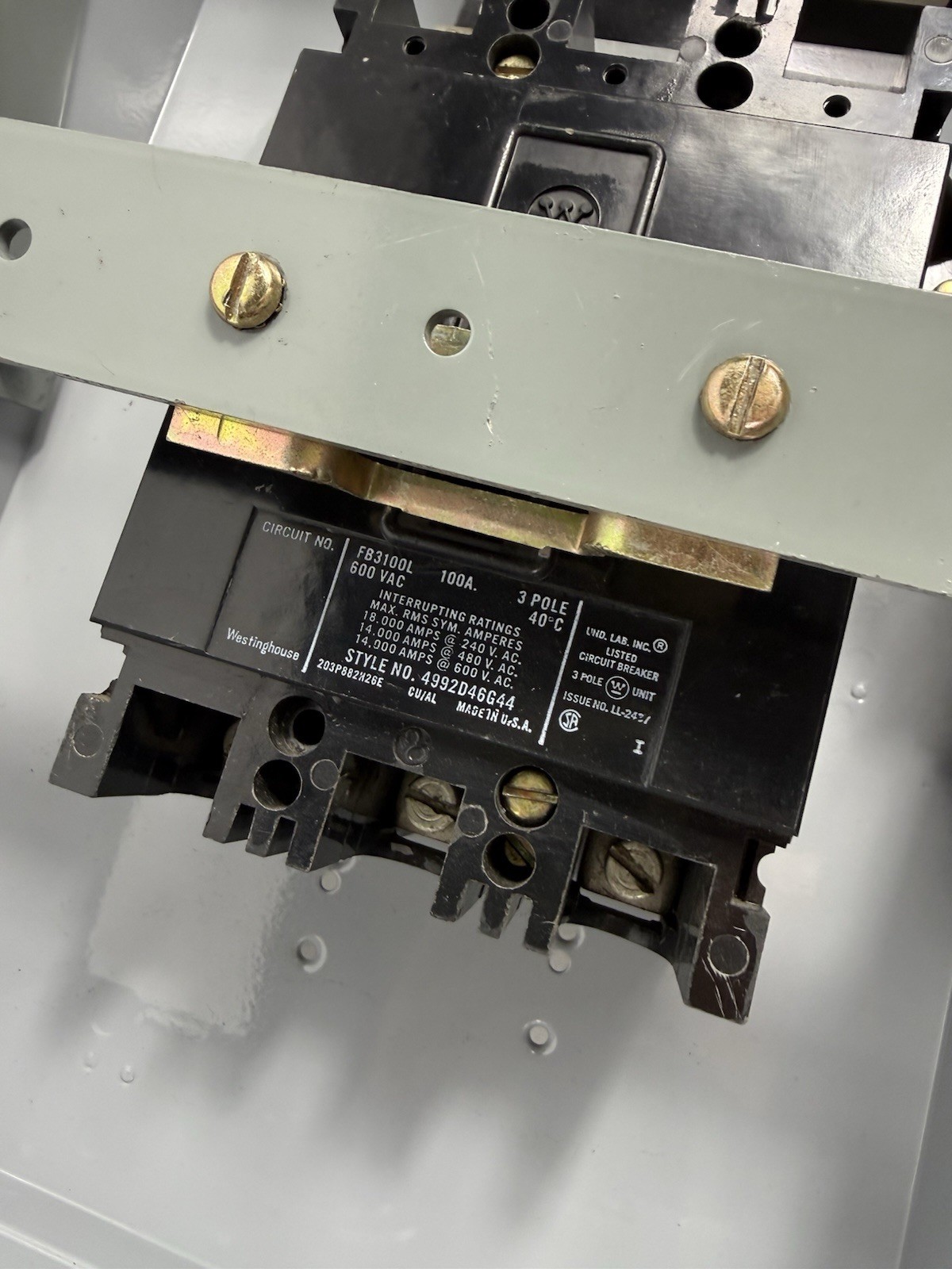 WESTINGHOUSE ITAP 2528D30G01 100A CIRCUIT BREAKER BUSWAY IBP-FB 100 AMP 600V 4W.