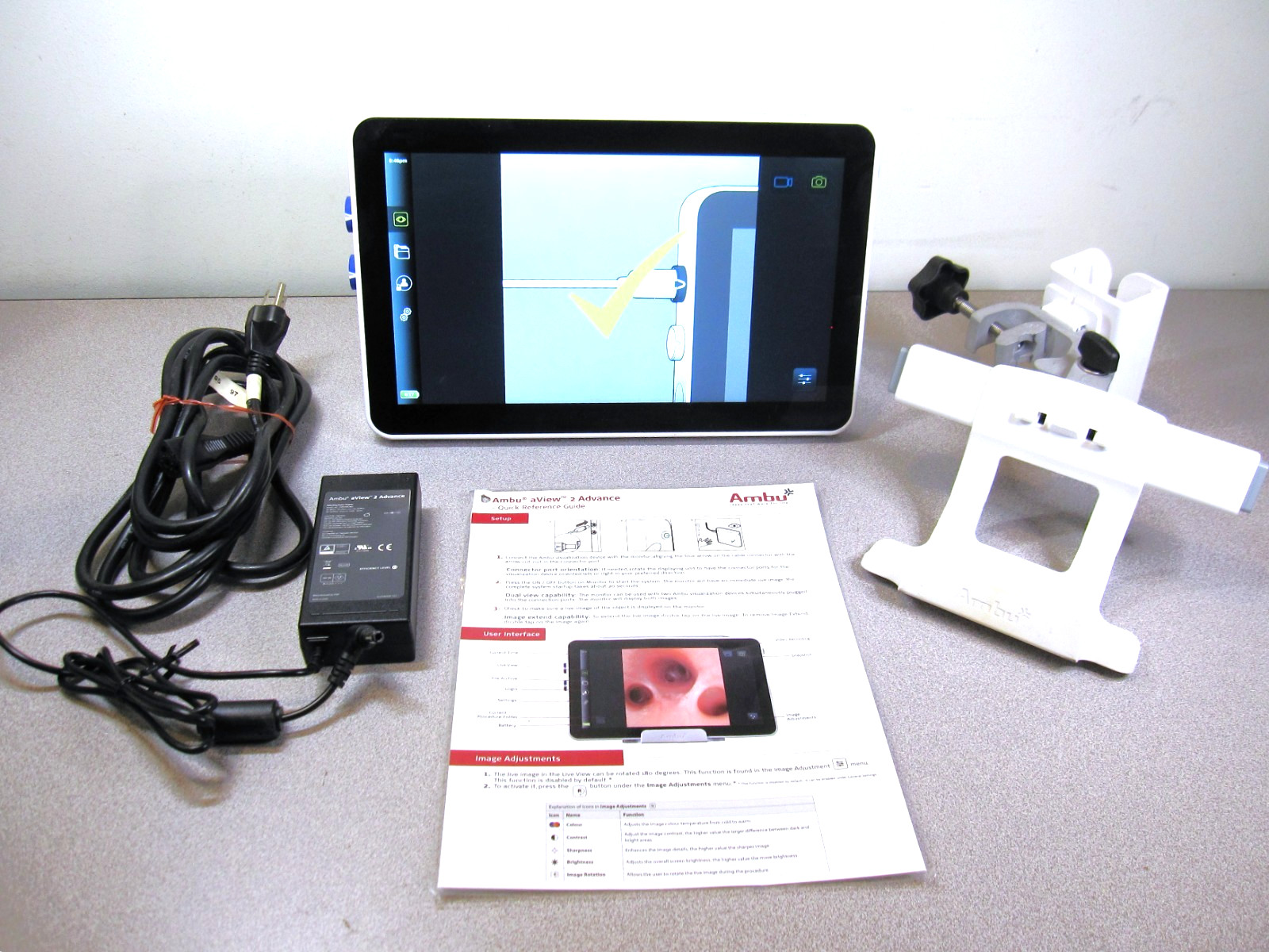 Ambu aView 2 Advance 405011000 Touchscreen Monitor, Power Supply, Mount TESTED