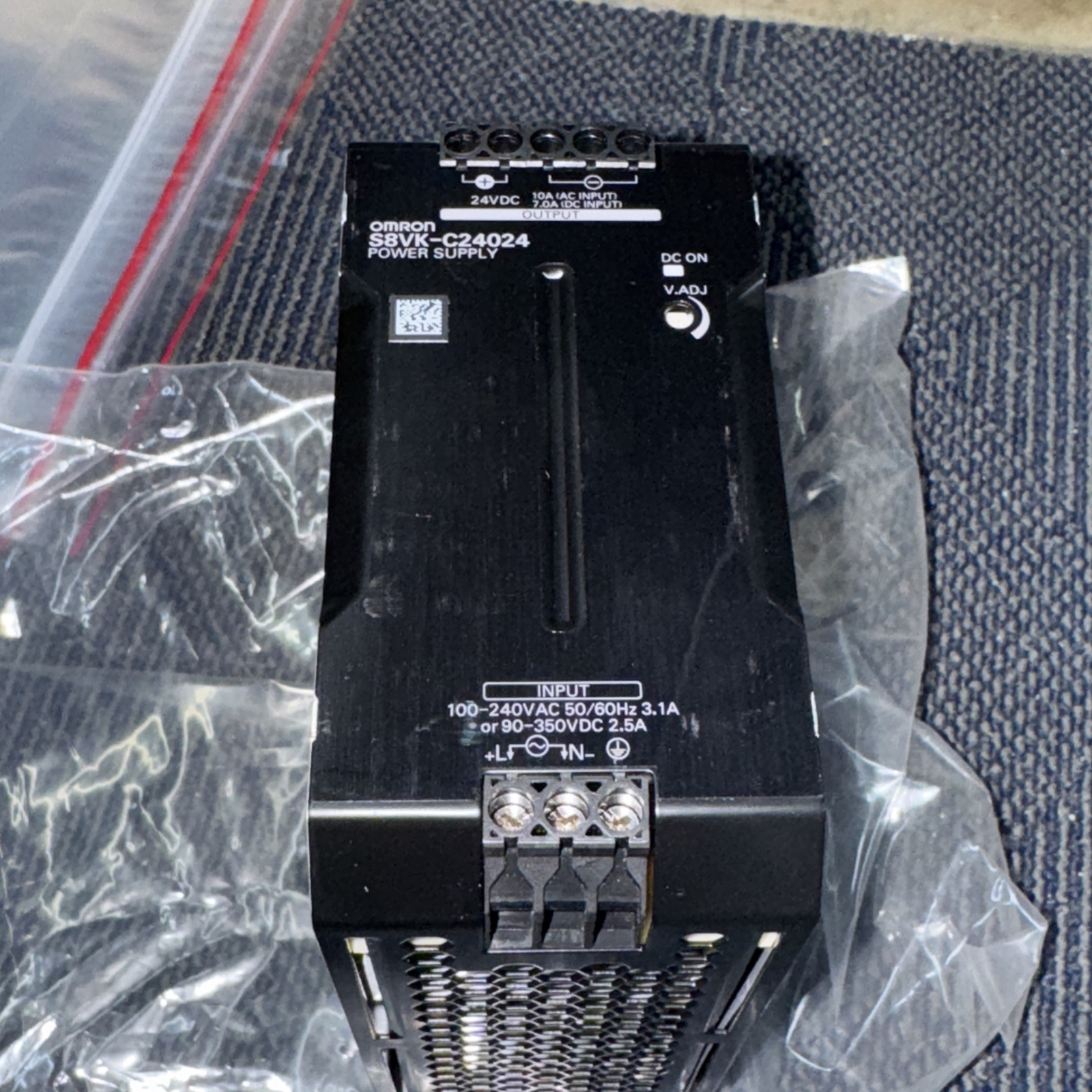 Omron S8VK-C24024 Switching Power Supply DC24v AC 100-240v 3.1A 50/60Hz, LO1