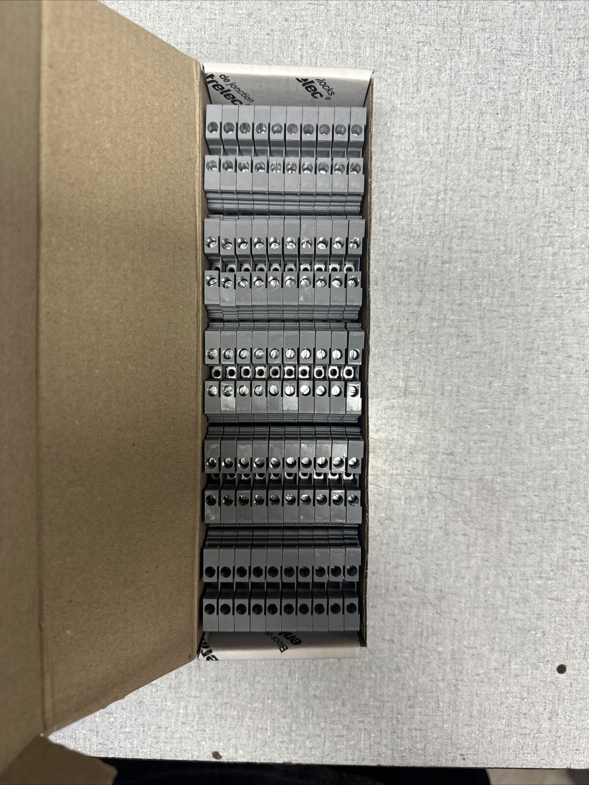 NEW Box of 50 ABB Entrelec 1SNA115116R0700
