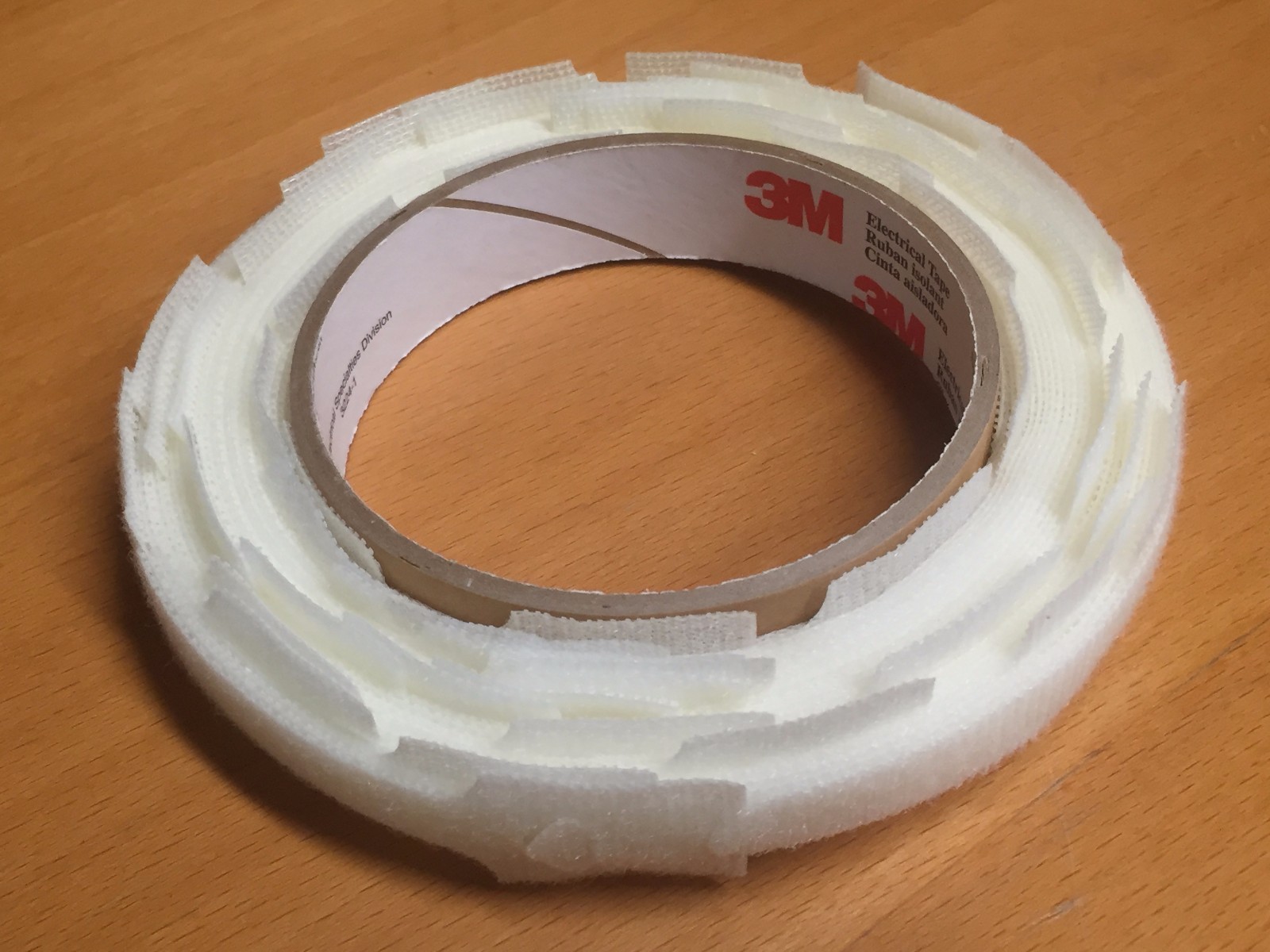 3M 100-6ST-WHITE Hook & Loop Fastener, Tie Wraps (1 roll)