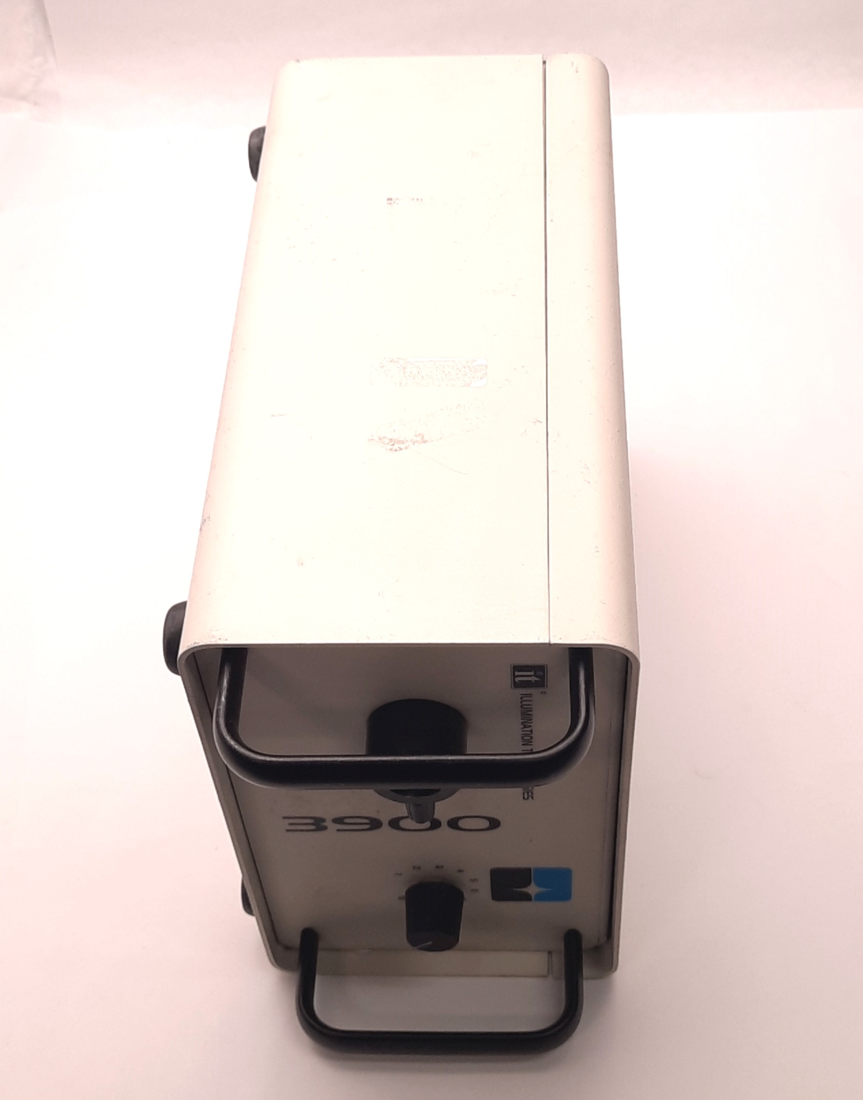 Illumination Technologies 3900FO Fiber Optic Light Source 150W 120v AC *NO Dim*