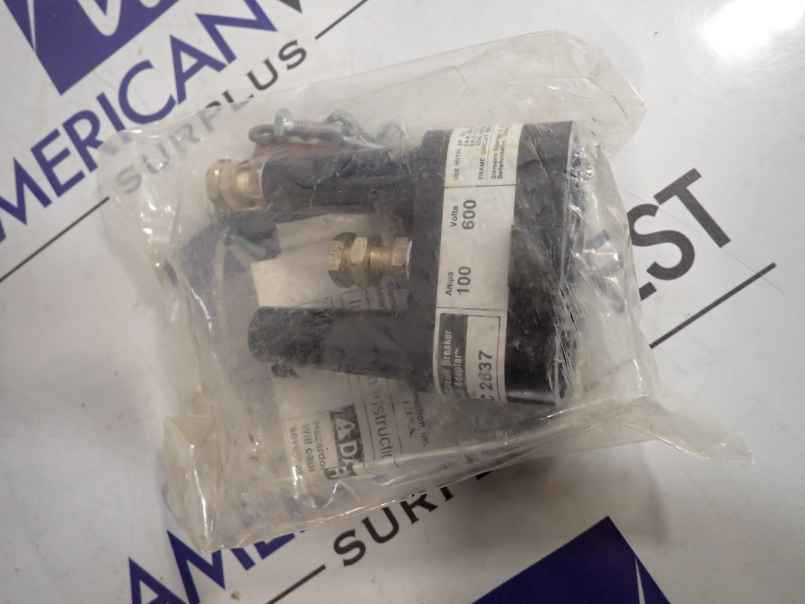 1 NEW in Box SIEMENS PC2637 Plug in Mounting Assembly for ED Breakers to 100A