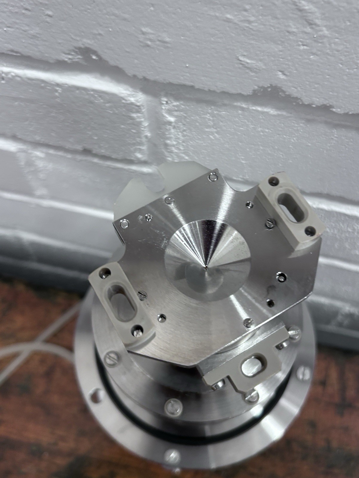 Research UHV Vacuum Bellows Linear Motion Feedthrough Actuator CF Flange 5kV