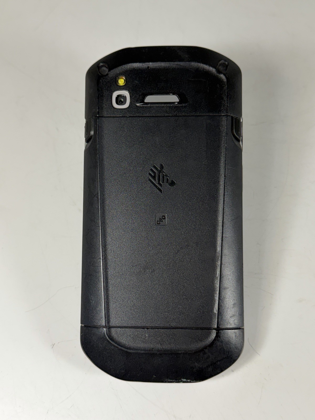 Zebra TC56 Enterprise-Grade Mobile Computer – TC56CJ-1PAZU4P-25 – UNTESTED/AS-IS