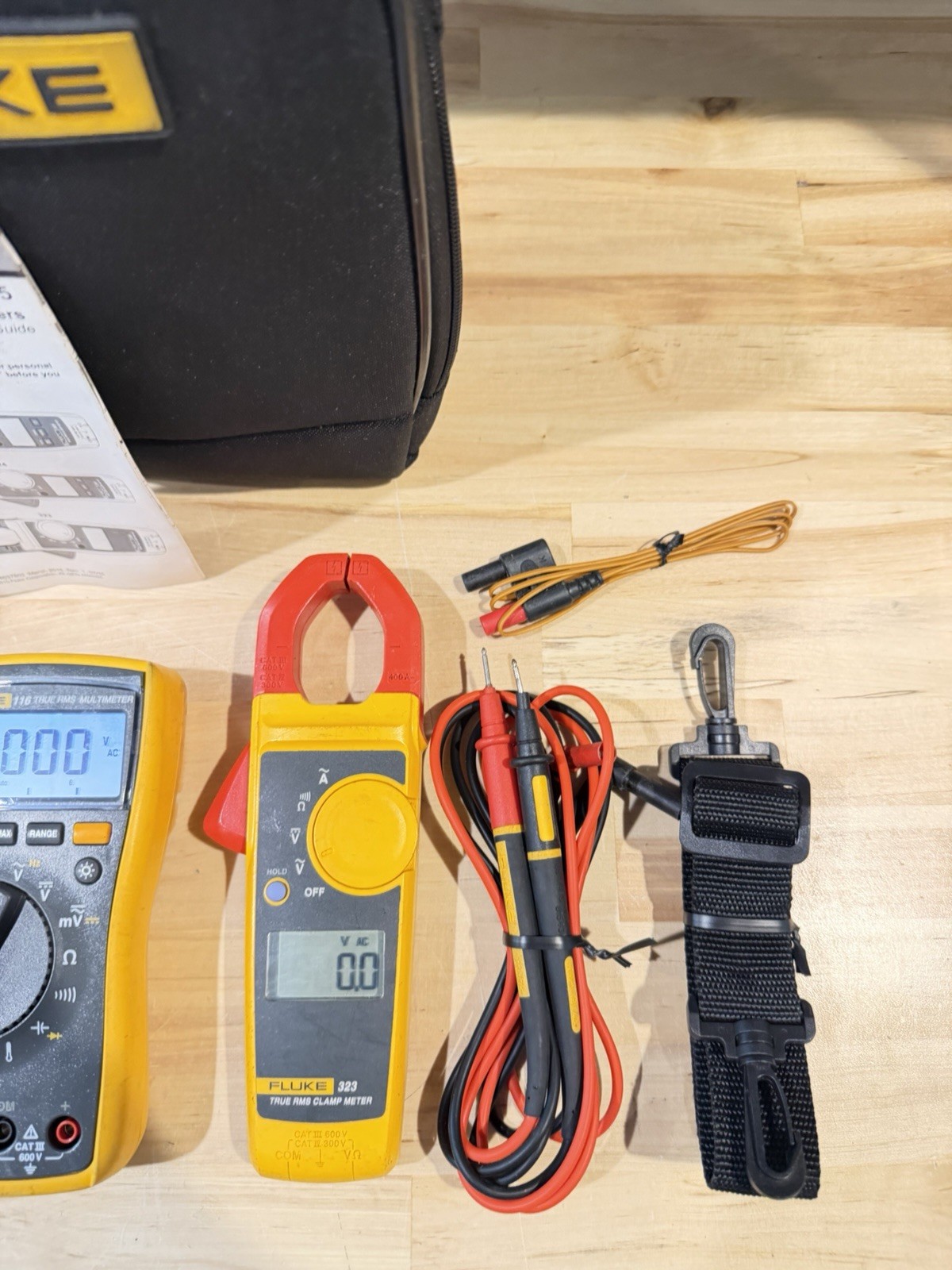 FLUKE 116/323 HVAC MULTIMETER COMBO KIT W/ ACCESSORIES (TESTED) SHIPS FAST