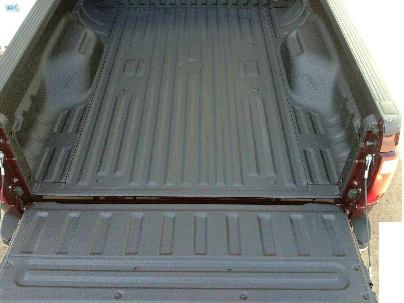 Truck Bedliner Polyurea Spray on Bedliner 5 Cases Kit (6 cartridges per case)