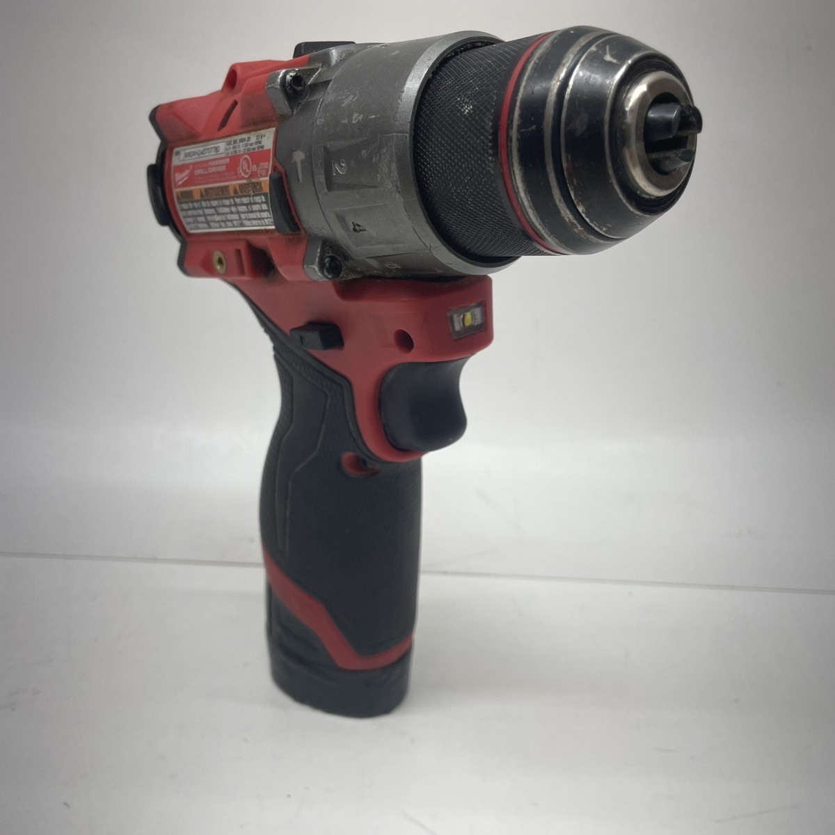 MILWAUKEE TOOLS 3404-20 M12 FUEL HAMMER DRILL DRIVER W BATTERY (CMP125034)