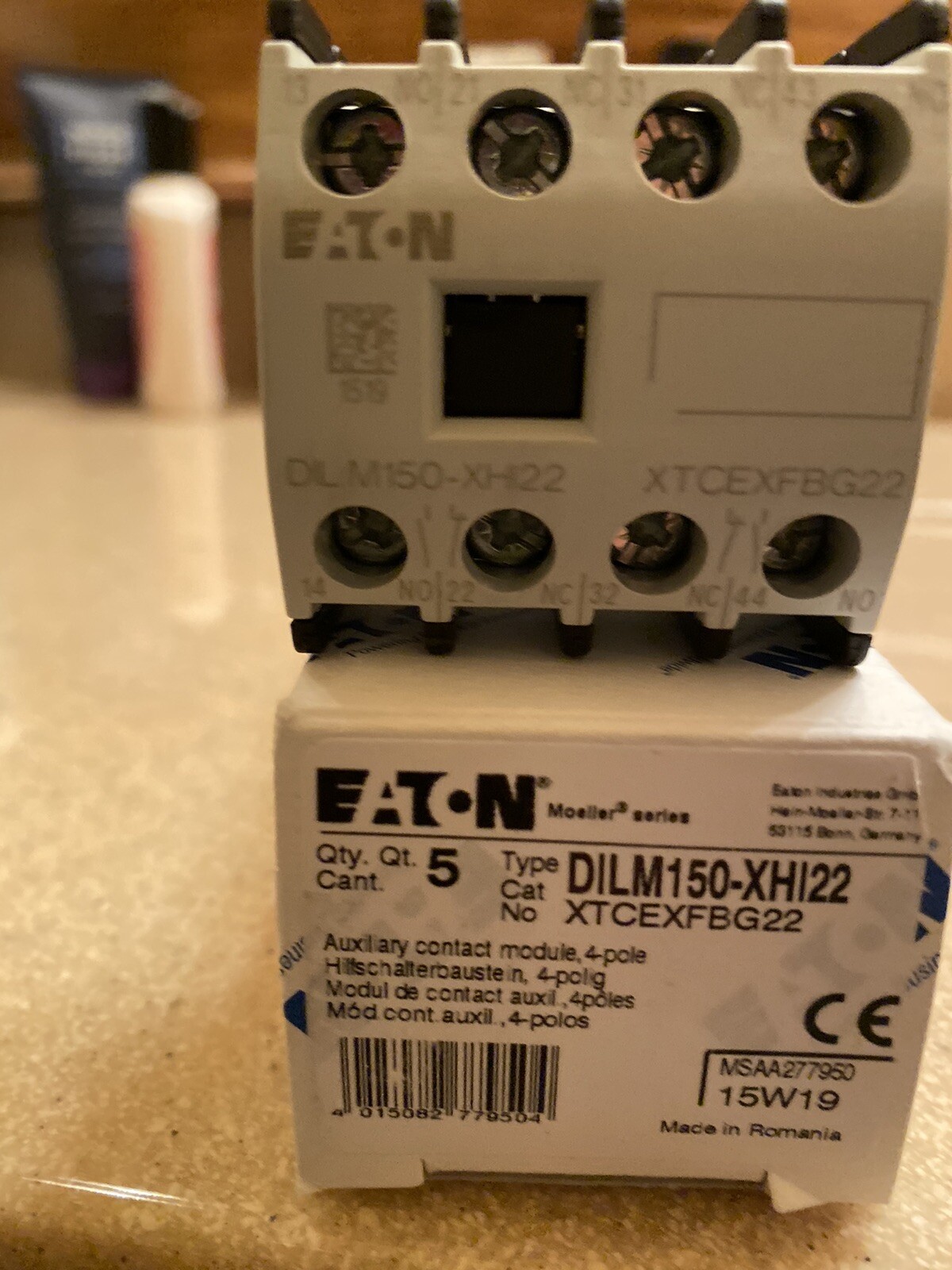 Eaton Auxiliary Contact,, Front Mounting – XTCEXFBG22 MOELLER DILM150-XHI22