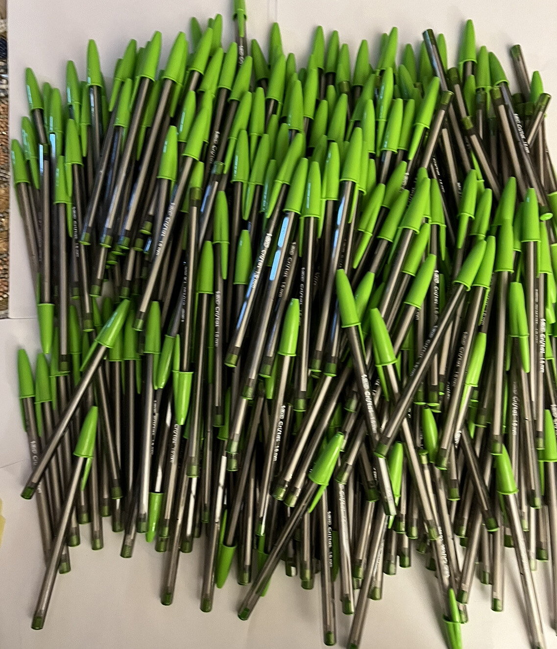 HUGE Lot of 500 GREEN Bic Cristal Ballpoint Pens 1.6mm BOLD POINT ~ Sale Price!