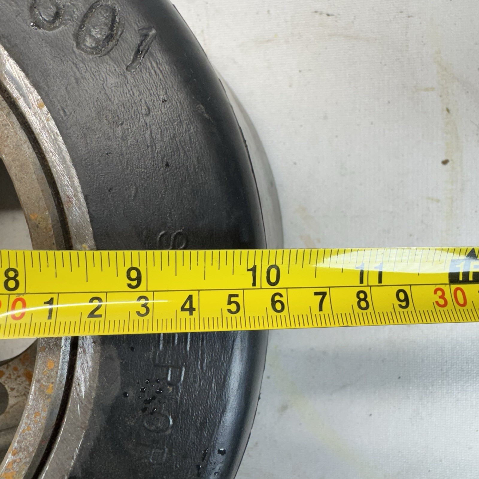 SUPERIOR TIRE 10X5X6.5 SMOOTH PRESS-ON ASSEMBLY FOR NISSAN 43350-FS000 FORKLIFT