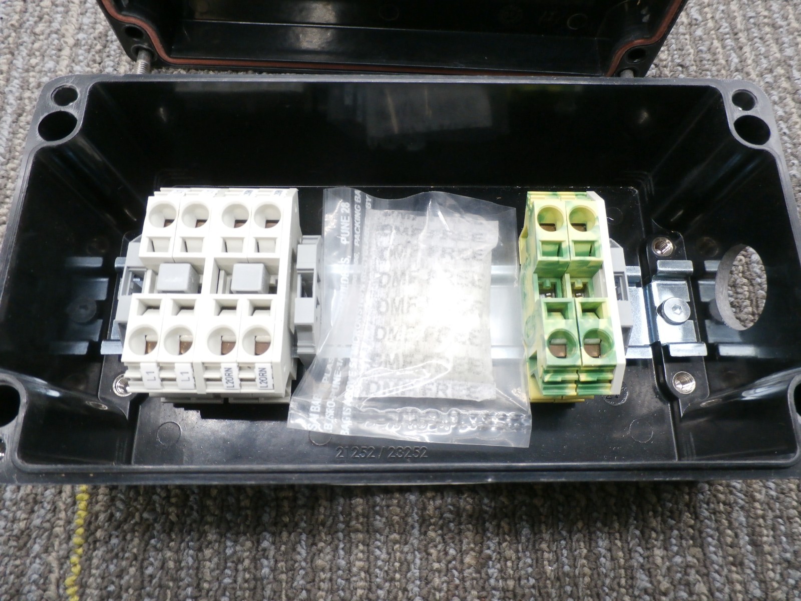 New Raychem JBM-100-A Junction Box Type 4X Temp Code T