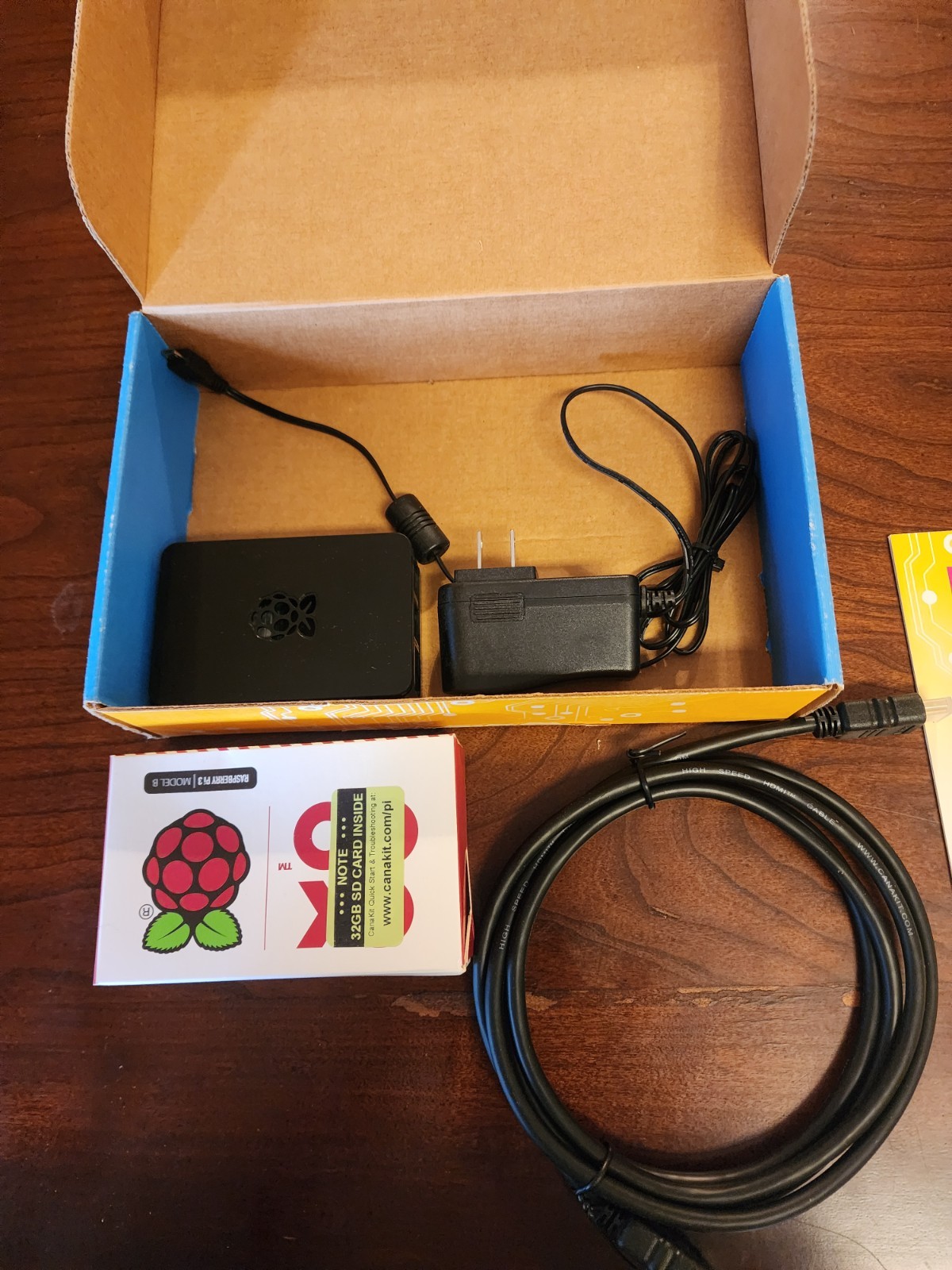CanaKit Raspberry Pi 3 Complete Starter Kit – 32 GB Edition PI3-STR32-C4-BLK-R27