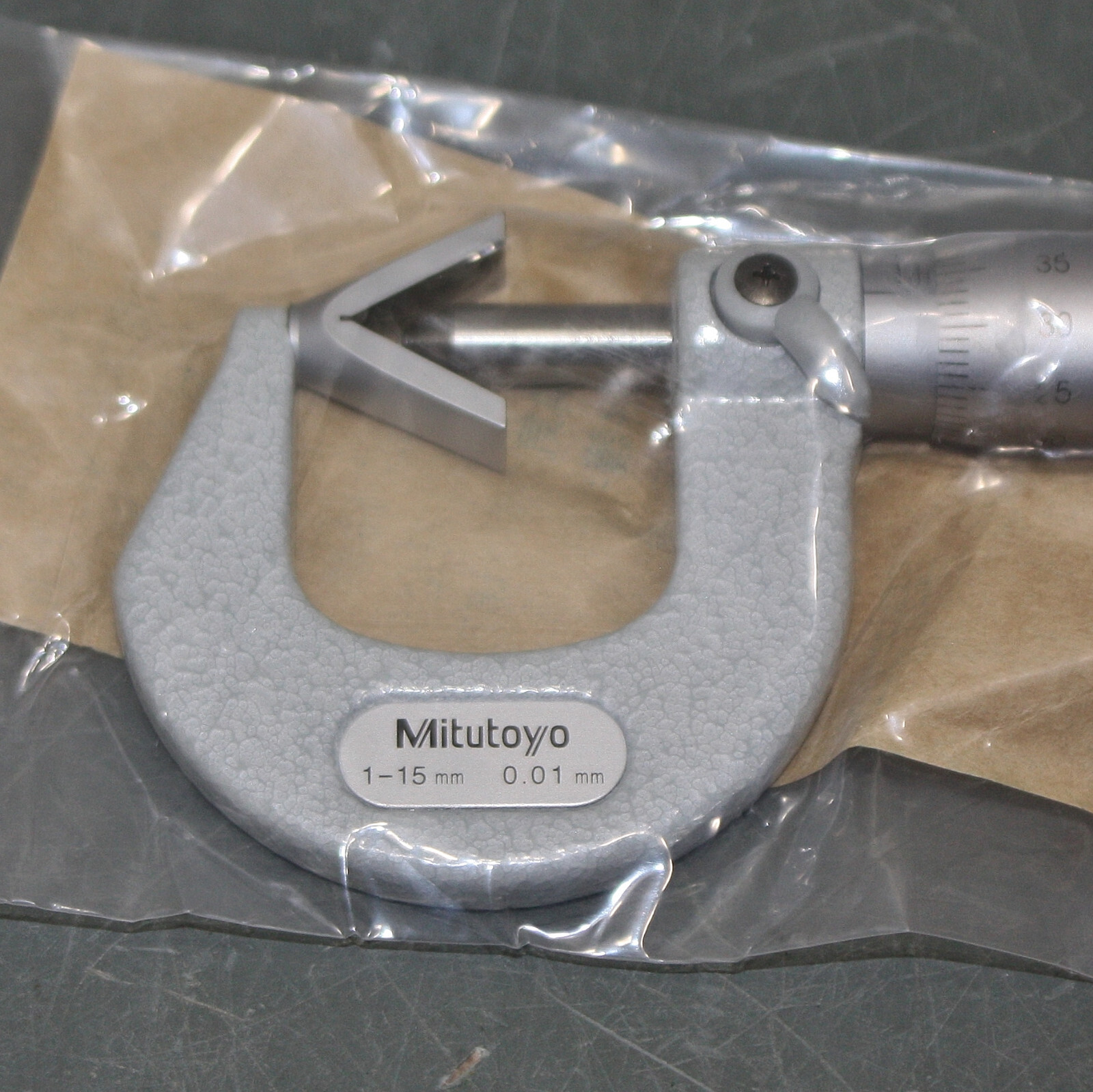 Mitutoyo Micrometer 114-161, 3 Flute, V-Anvil, 1-15mm, 0.01mm Grad., +/-0.004mm