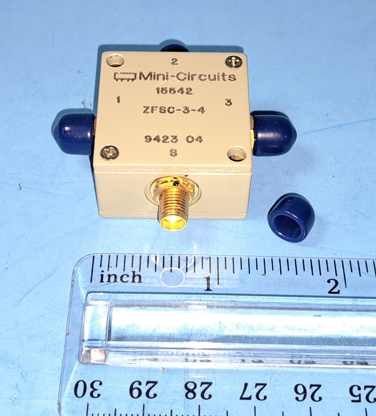 Mini-Circuits, ZFSC-3-4-S Power Splitter/Combiner 3 WAY 1 MHz ~1 GHz. Isolation.