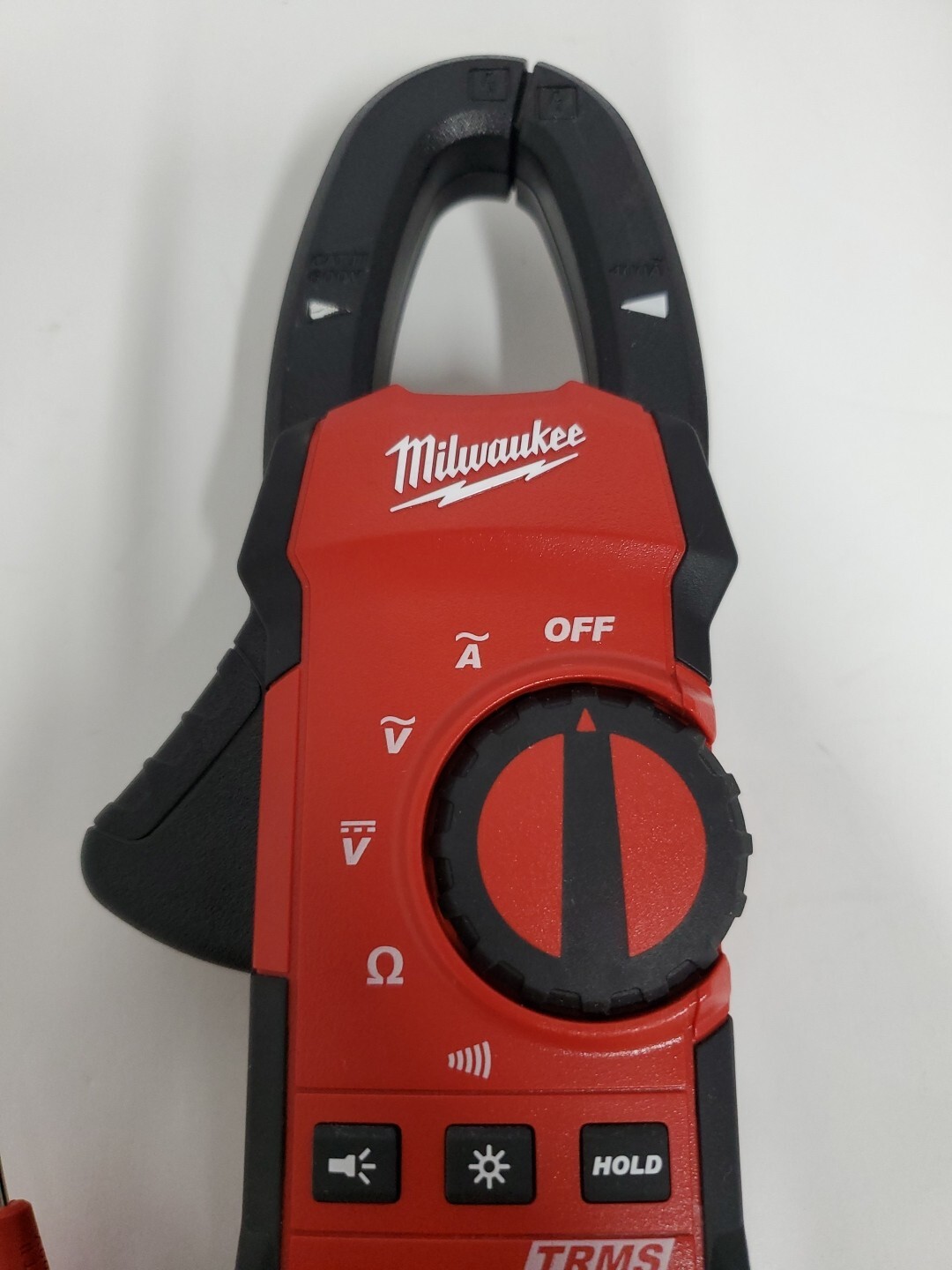 Milwaukee 2235-20 400 Amp Clamp Meter CAT III 600V AC/DC True-RMS With Leads